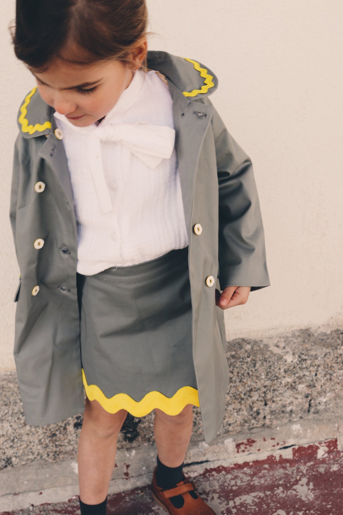 Gabardina Niña Gris y Amarillo