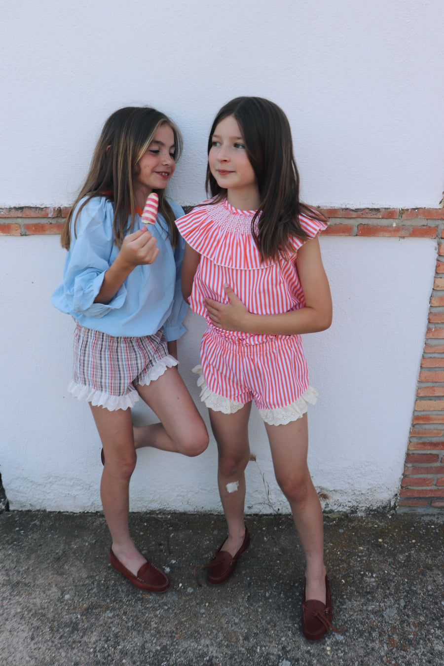 Short Rayas Tierra