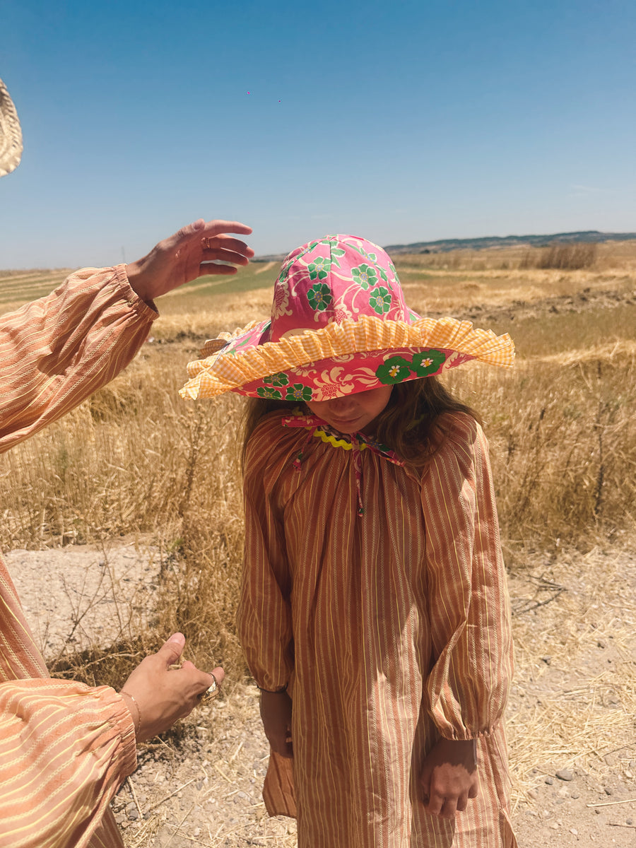 Gorrito Flores Rosa