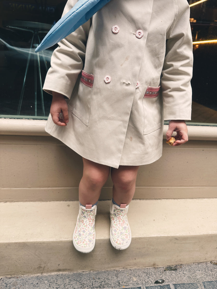 Gabardina Niña Beige y Rosita