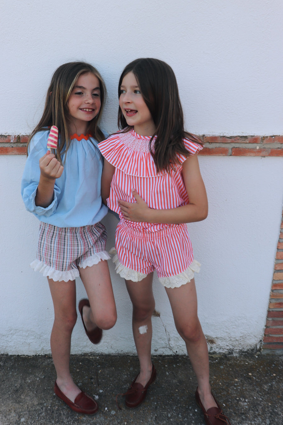 Short Rayas Tierra