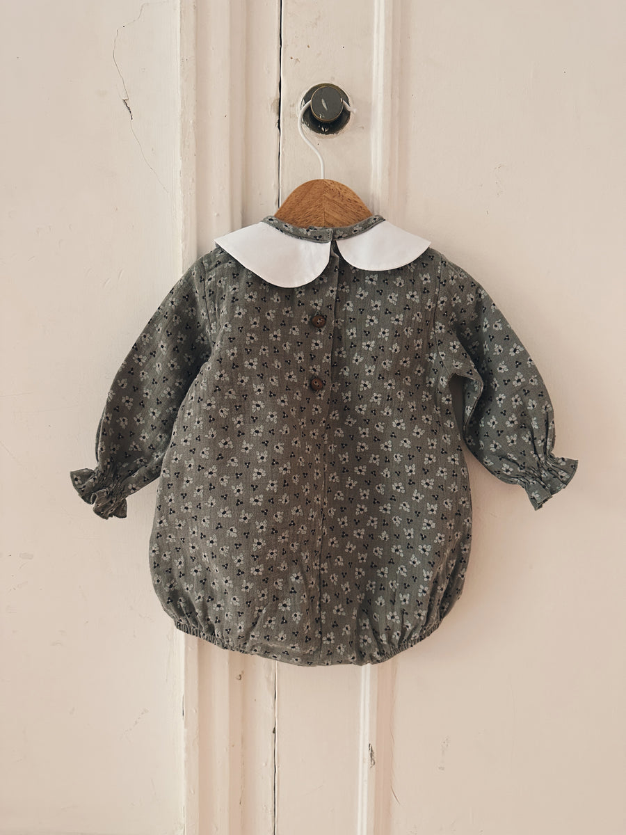 Ranita Unisex Flores Gris