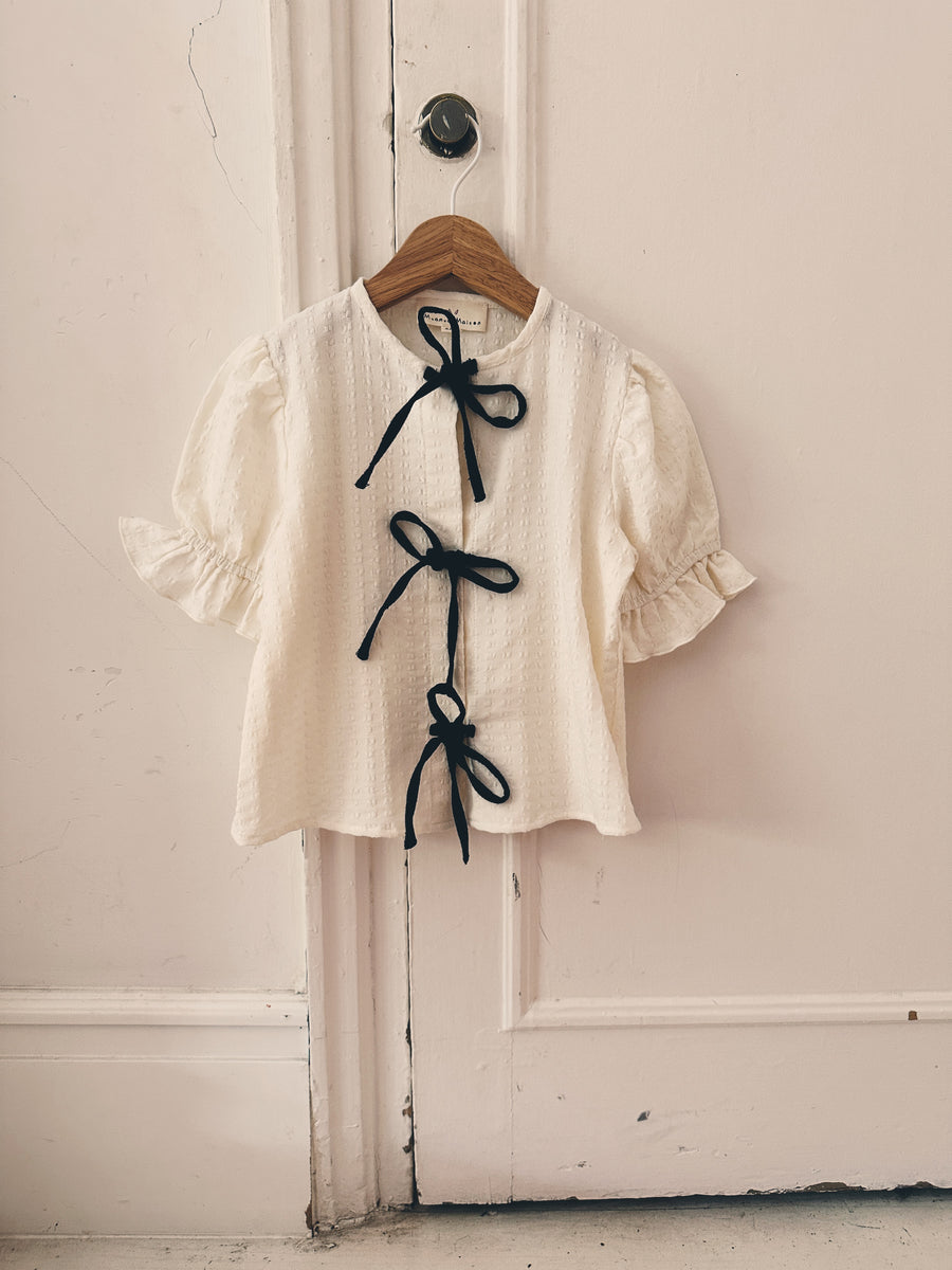 Blusa Lazos Blanco y Negro