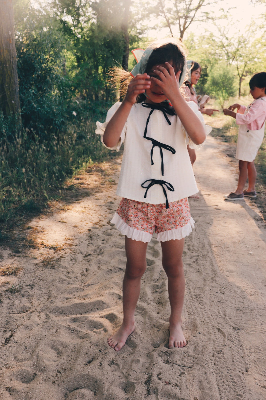 Blusa Lazos Blanco y Negro