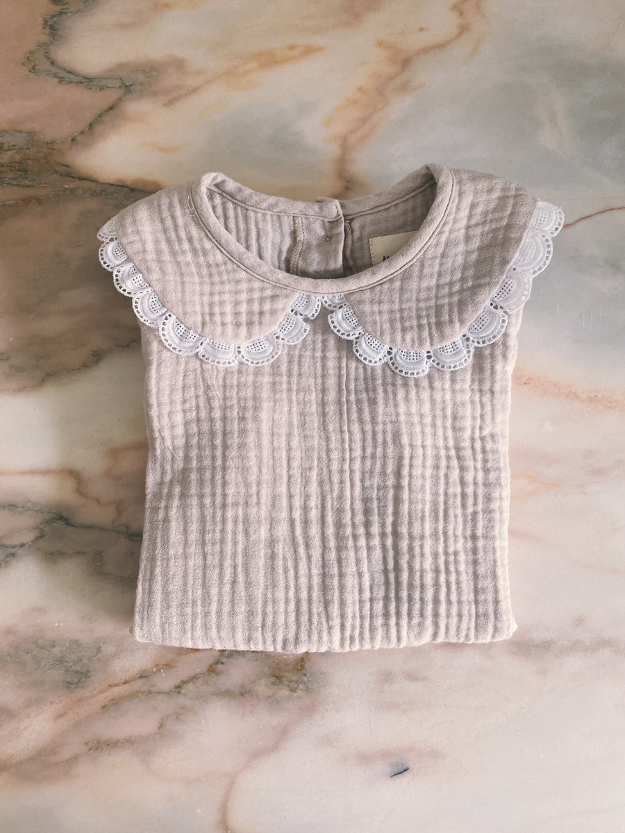 Ranita Beige Puntilla